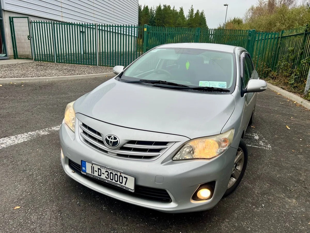 Toyota Corolla 2011 - Image 2
