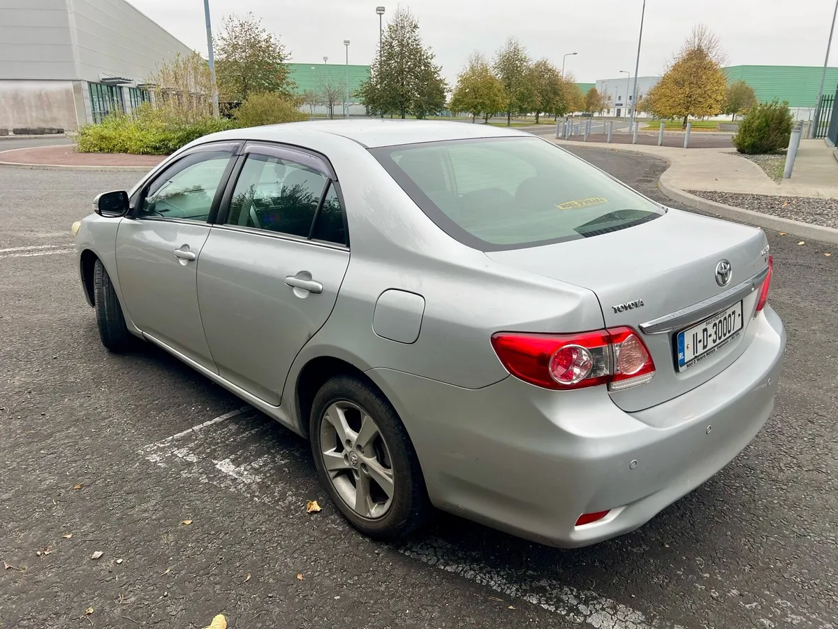 Toyota Corolla 2011 - Image 4