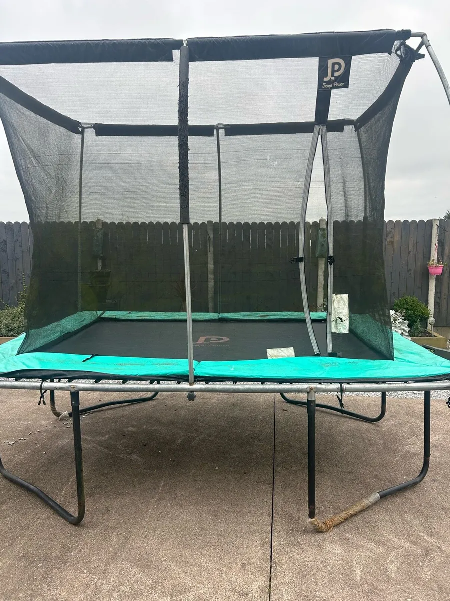 Trampoline