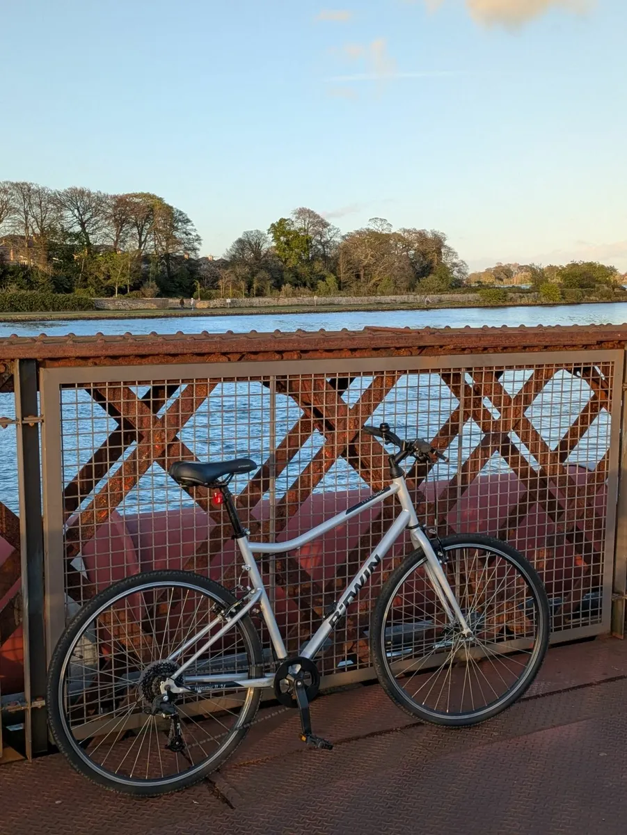 RIVERSIDE Hybrid Bike Grey - 120 Series - Image 2