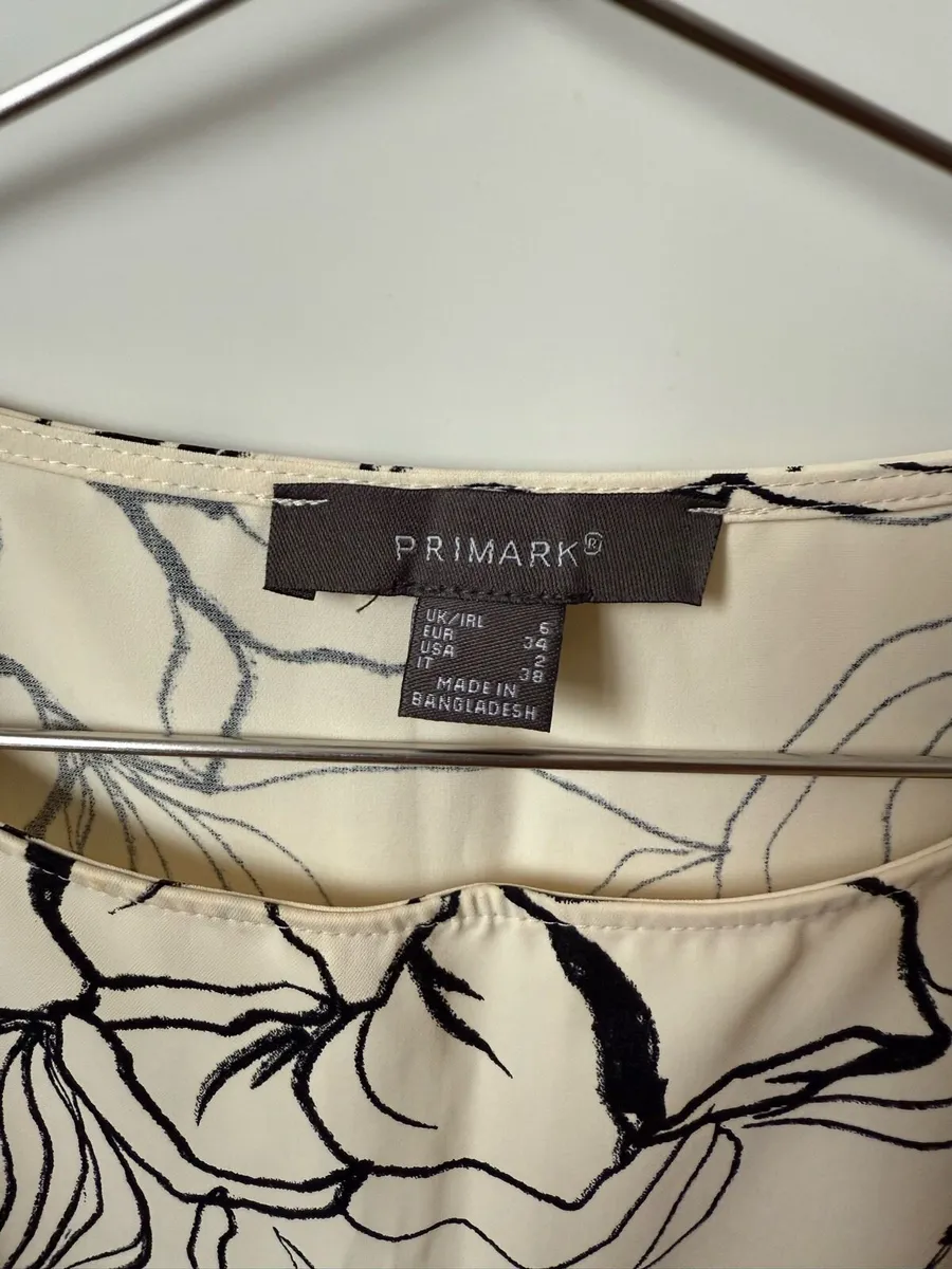 Primark women ladies sleeveless shirt, tank top - Image 2
