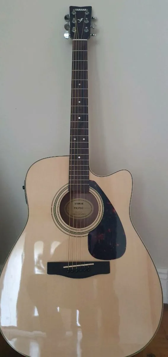 Yamaha Guitar FX37OC - Image 2