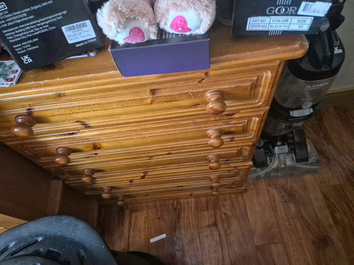 Bedroom furniture - Image 3