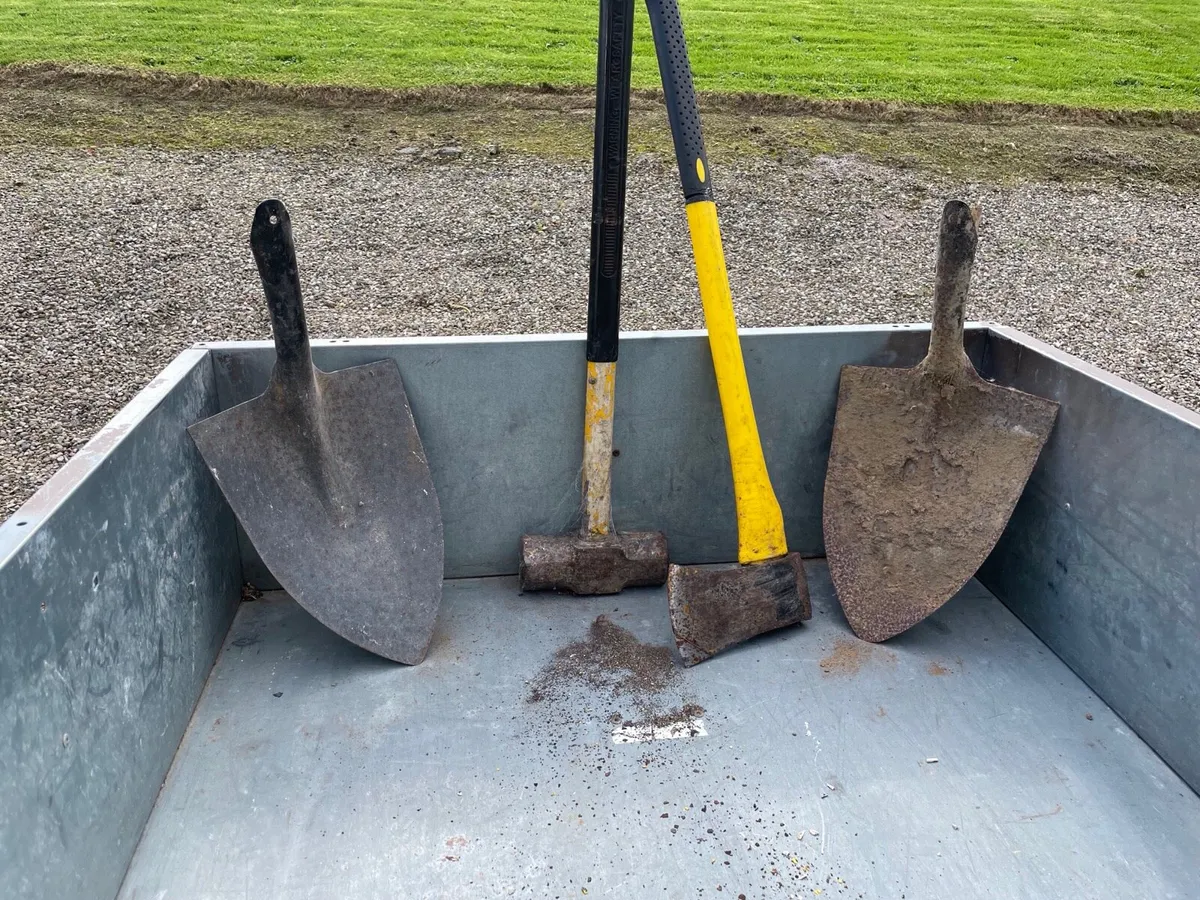 Gardening tools - Image 2