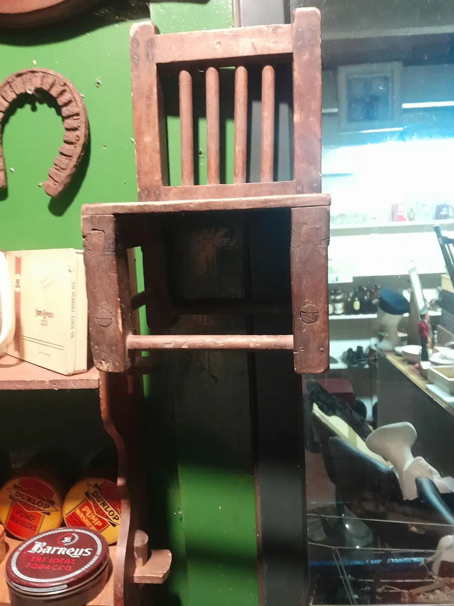 Vintage wooden small welsh chaire - Image 4