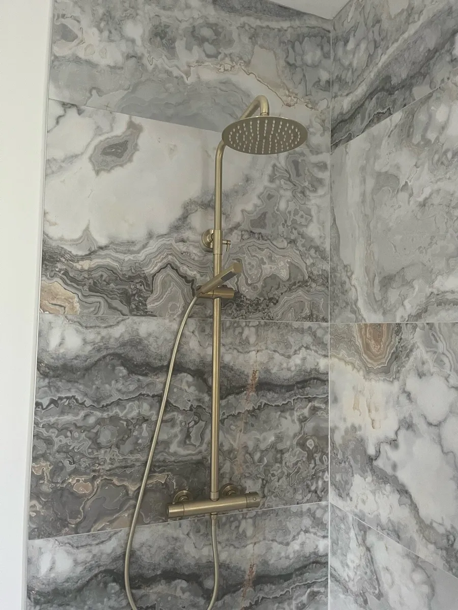 Shower and tap brushed brass - Image 1