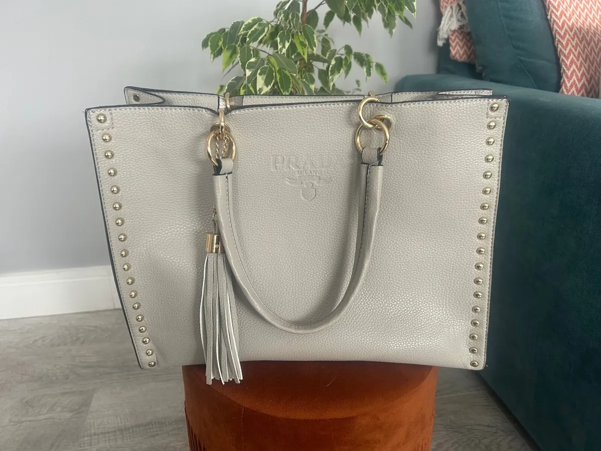 Beautiful handbag - Image 1