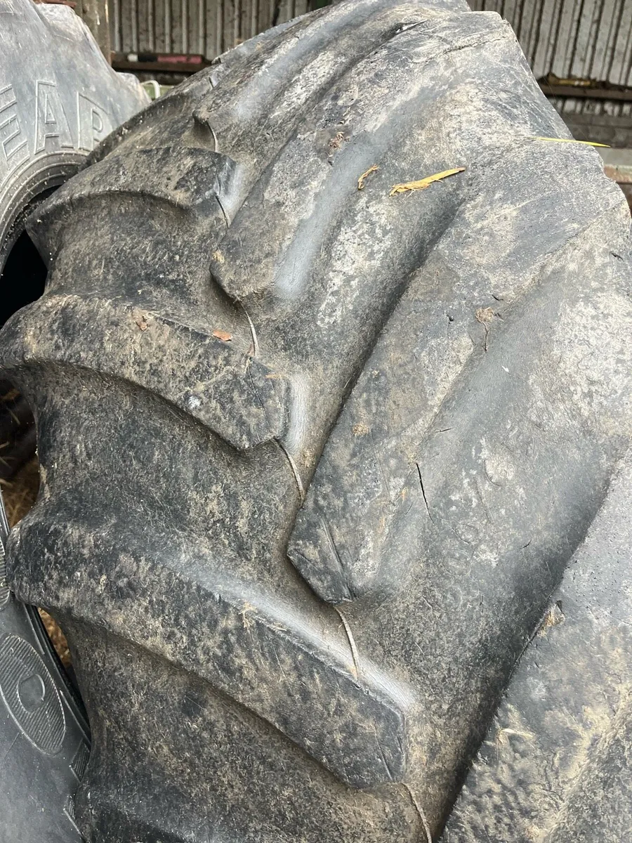 Tyres 600 65r38 480 65r28 - Image 2