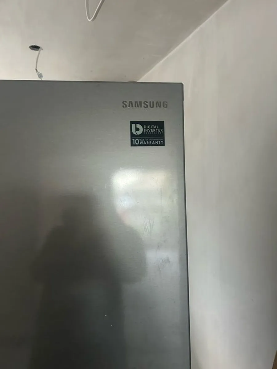 American Fridge - Image 2