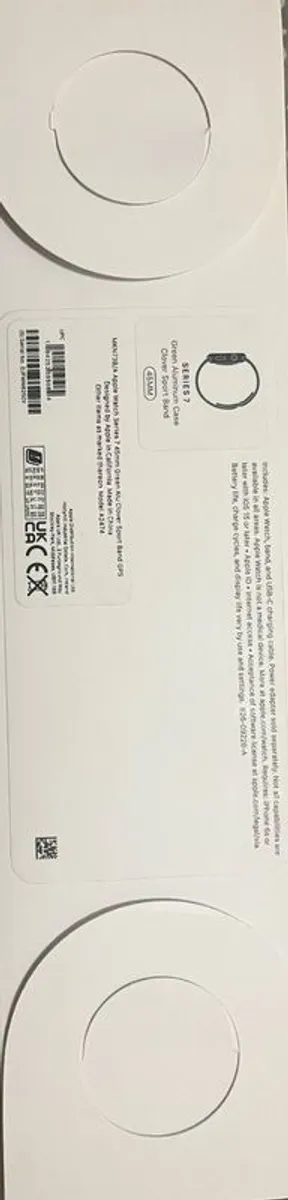 Apple Watch Series 7 45 mm in Excellent Condition with Box - Image 2