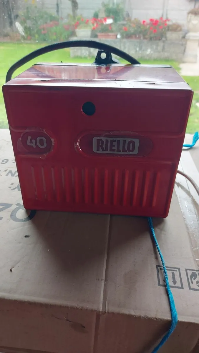 Oil burner - Image 1