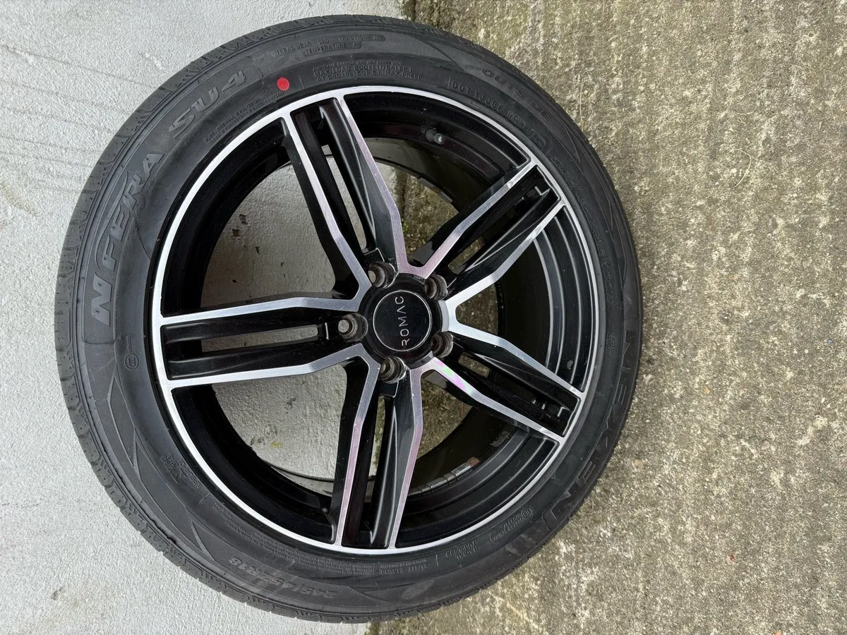 Toyota Avensis Alloy Wheels & Tyres 245/45 R18 - Image 1