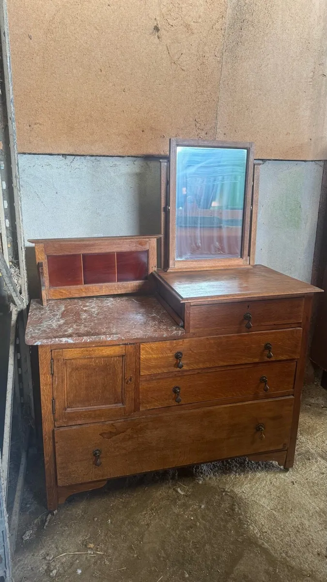 Mid century solid oak & red marble dressing table - Image 1