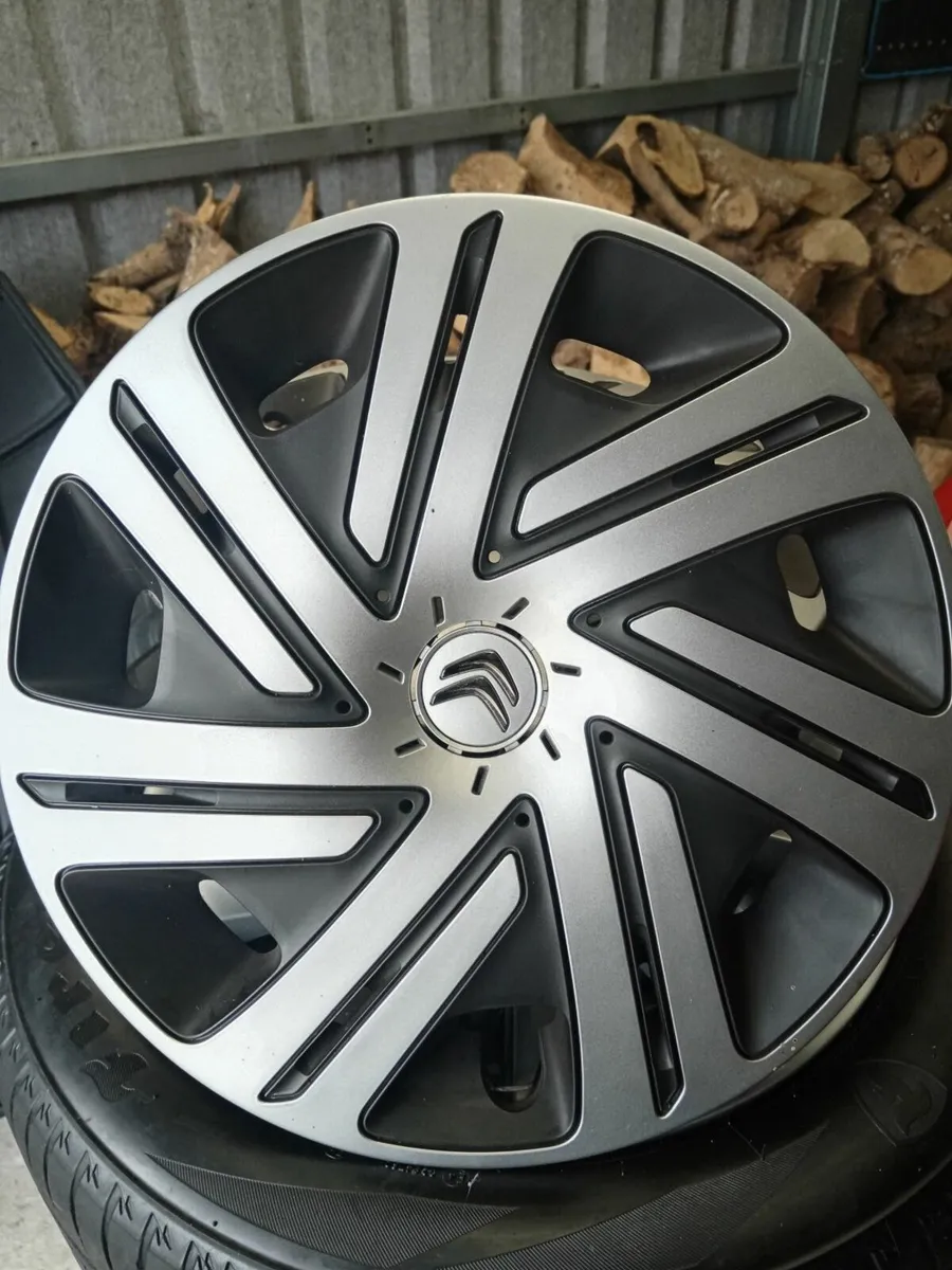 skoda superb Alloys/mat citroen berlingo hub-caps - Image 4