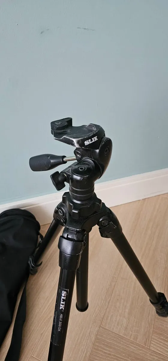 Slik Tripod - Image 2