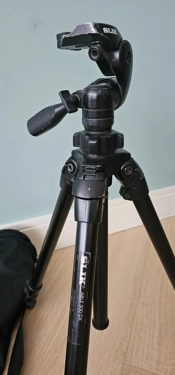 Slik Tripod - Image 3