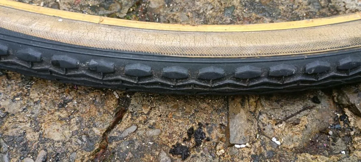 Bicycle tires - Image 3