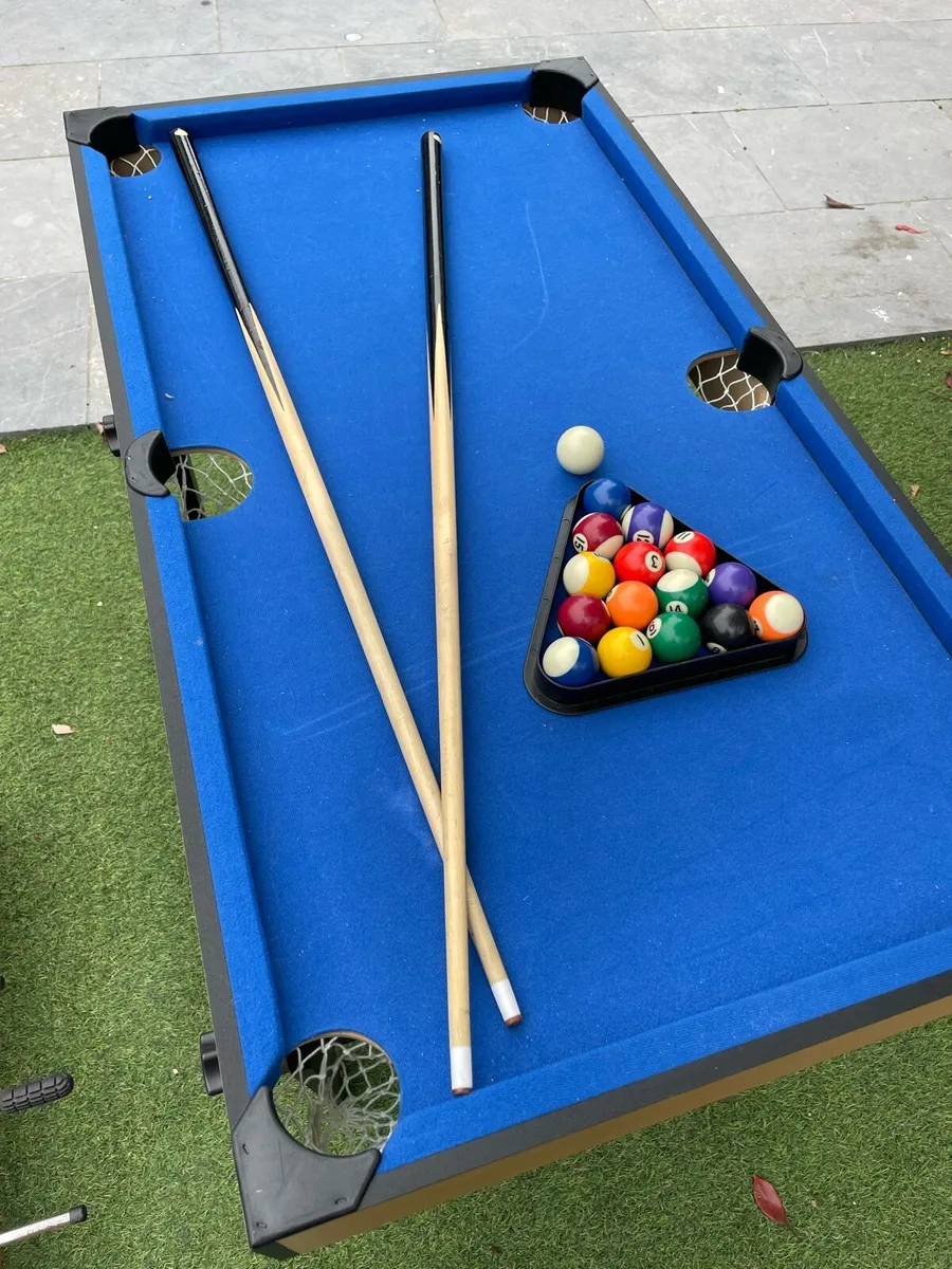 4ft folding games table pool & football - Image 2