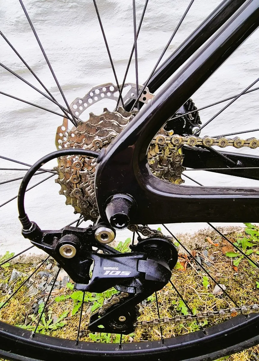 Orbea M40 Carbon Frame Road Bike €1600 (ONO) - Image 4