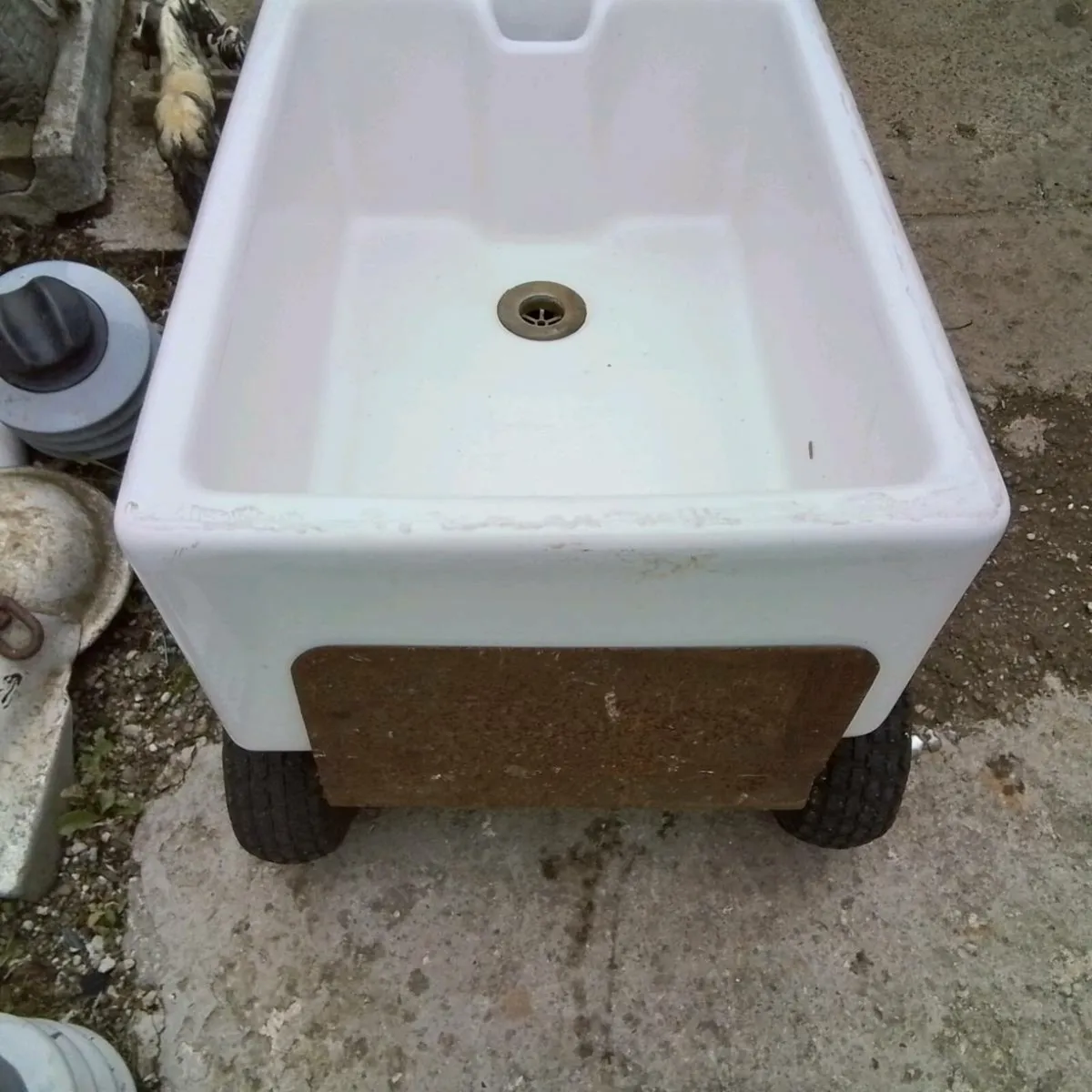 BELFAST SINK - Image 1