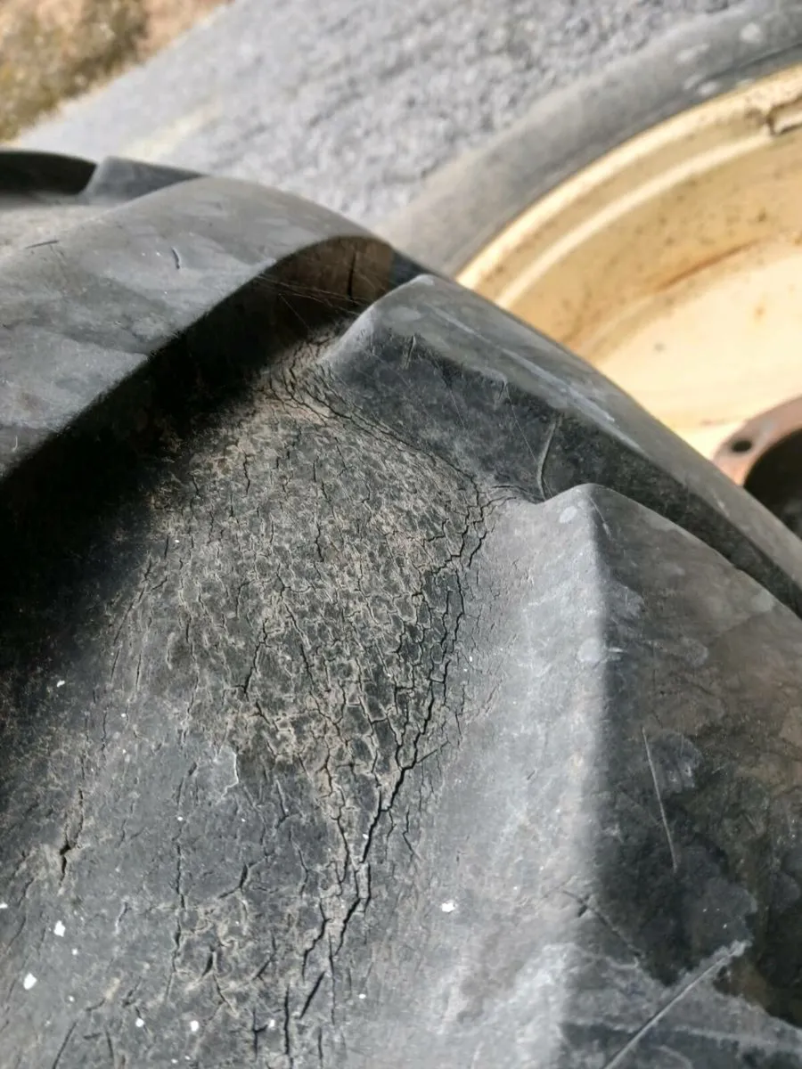 Tractor tyres - Image 2