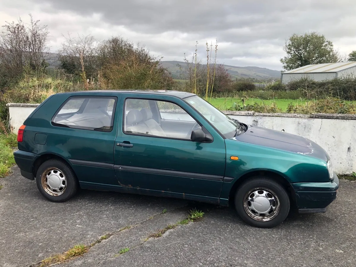 Classic VW Golf 3 door 1995 - Image 1