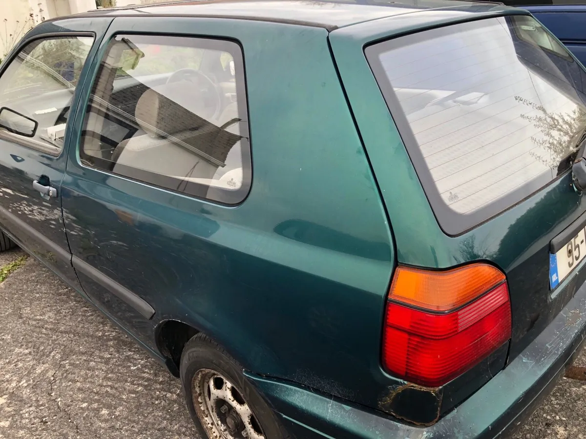 Classic VW Golf 3 door 1995 - Image 4