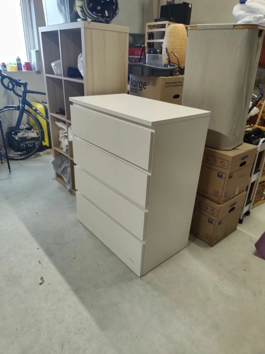 Ikea Malm chest of drawers - white - Image 1