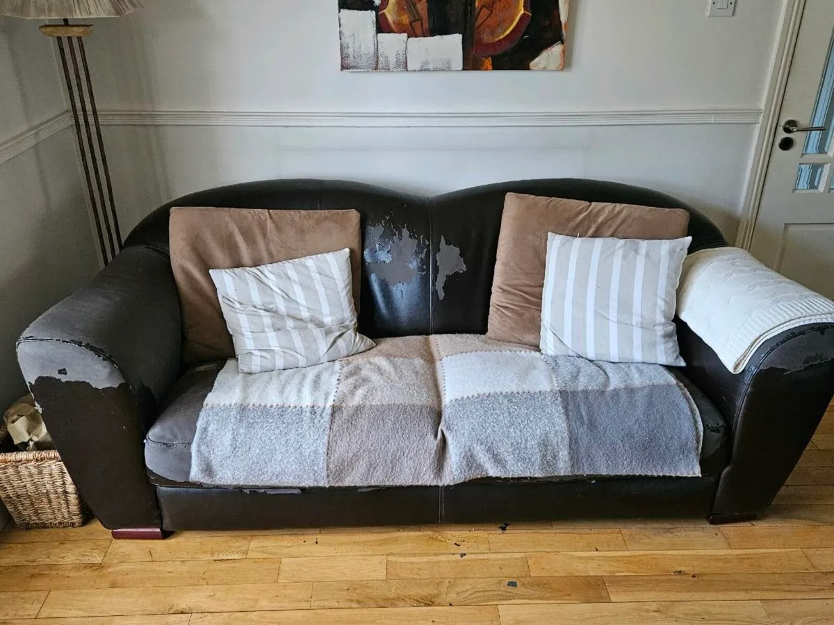 Couch - Image 1