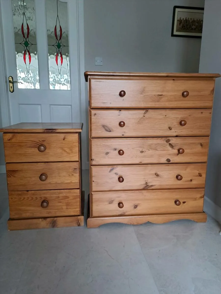 Bedroom furniture - Image 2