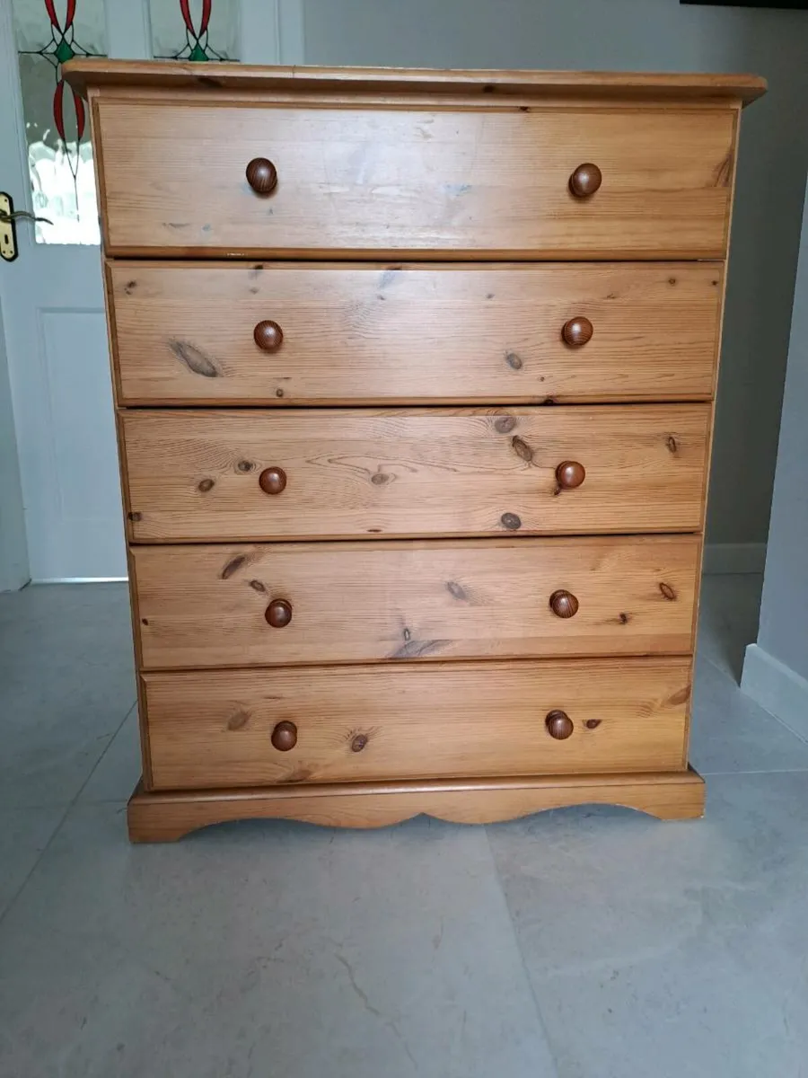 Bedroom furniture - Image 4