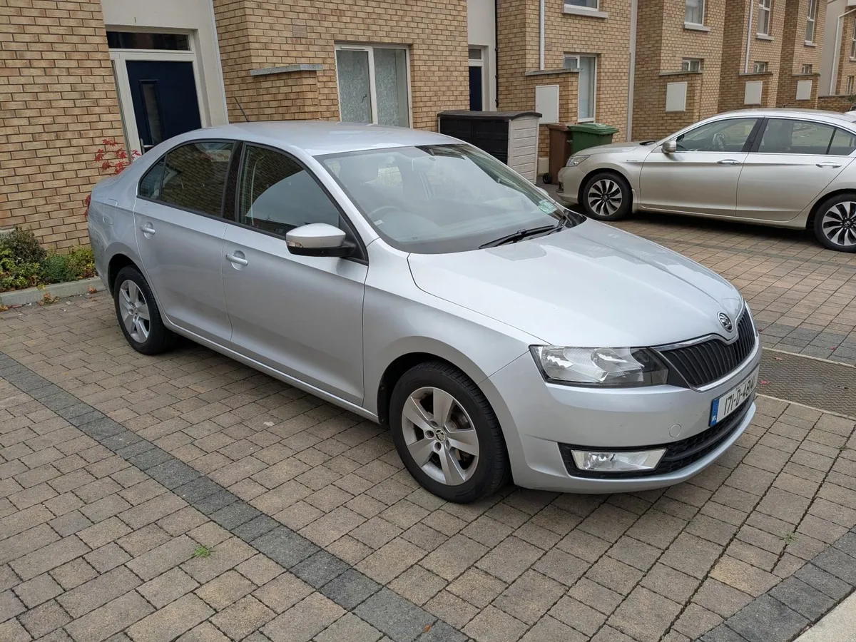 Skoda Rapid 1.2 TSI 2017 - Low mileage - Image 2