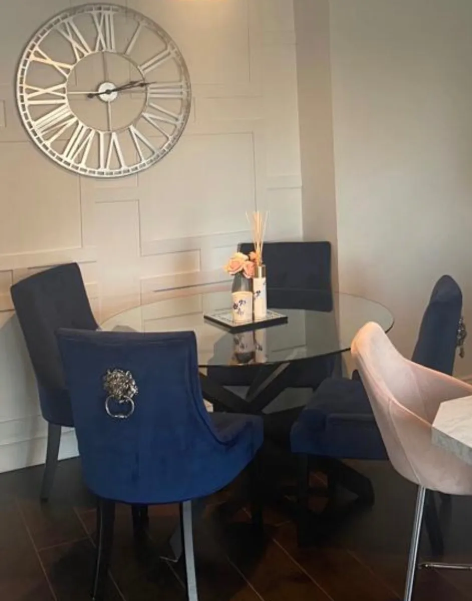 Kitchen chairs - Image 1