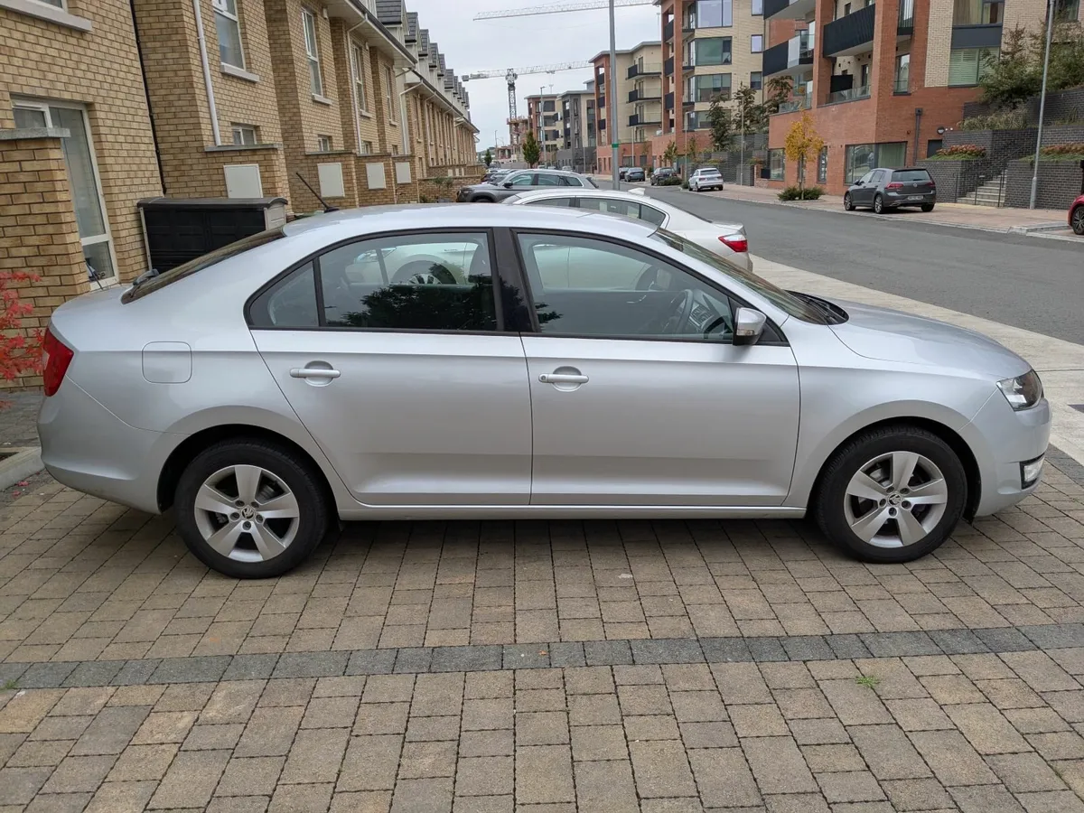 Skoda Rapid 1.2 TSI 2017 - Low mileage - Image 3