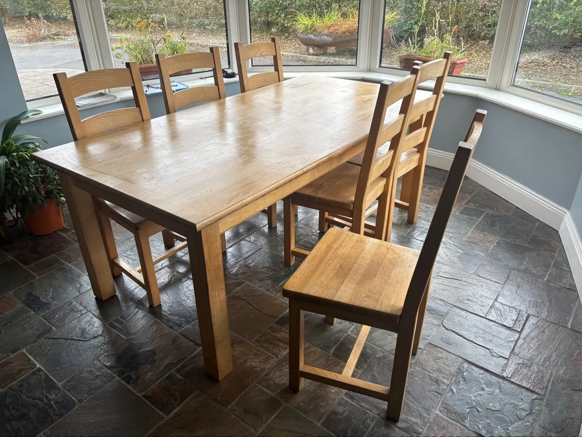 6 seater solid pine table - Image 1
