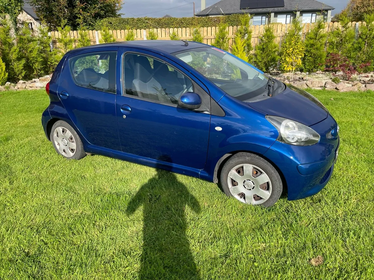 Toyota aygo 2009 - Image 2