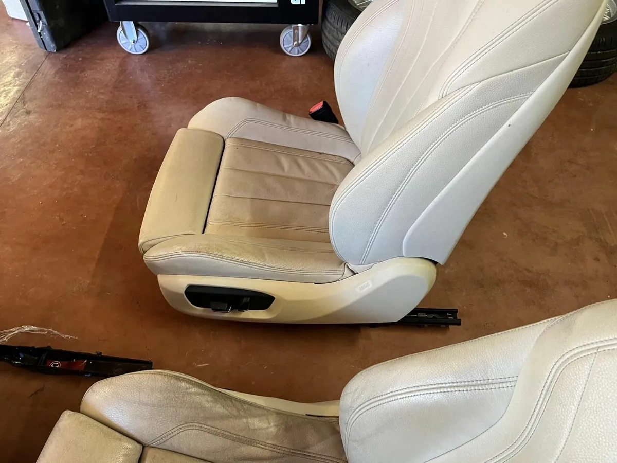 BMW F15 X5 Ivory Interior - Image 4