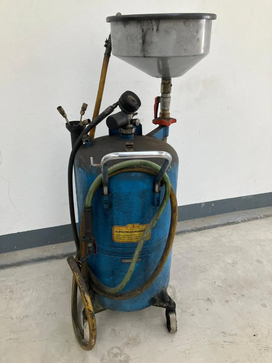 Pneumatic Waste Oil Extractor  **Online Auction** - Image 1