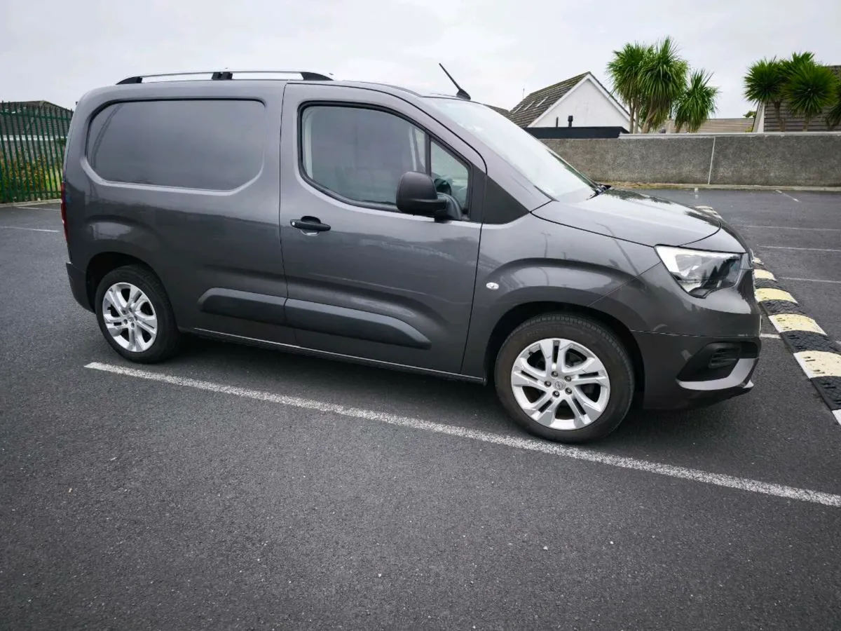 Opel Combo 2019 Low Mileage Excellent condition - Image 1