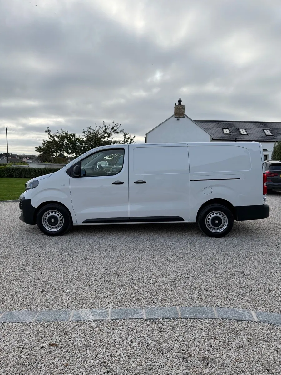 2025 Vauxhall Vivaro F2900 Prime - Image 4