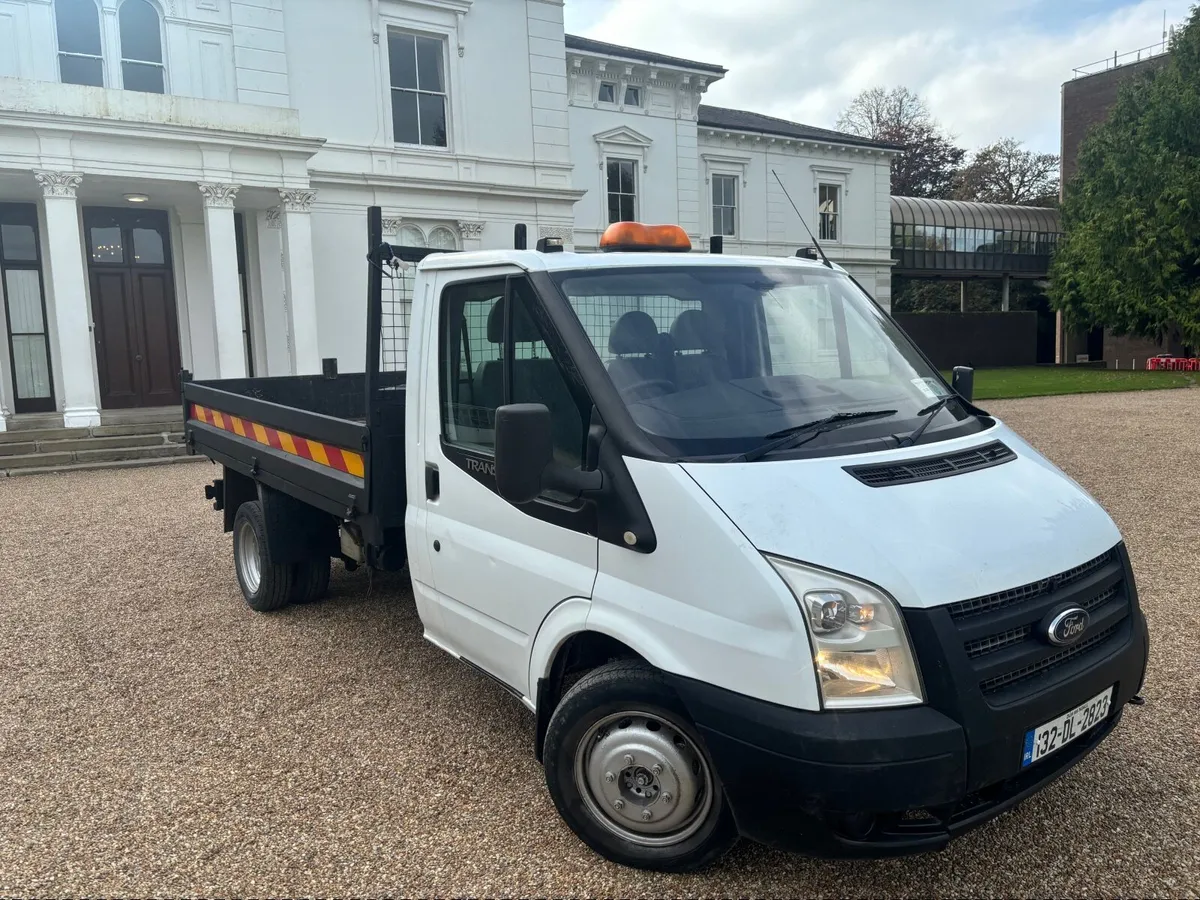 132 Ford Transit pickup 2.2 TDCI 6 speed tipper - Image 2