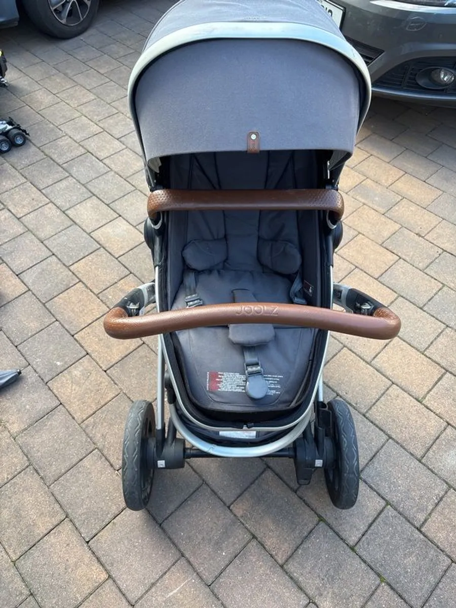 Joolz Geo2 Grey + Maxi Cosi Pebble Plus car seat - Image 2