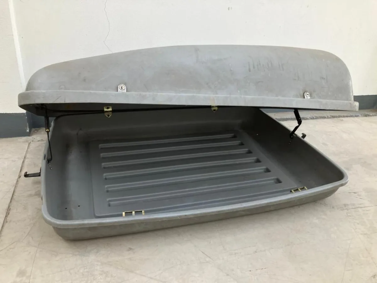 Roof Storage Box **Online Auction** - Image 3