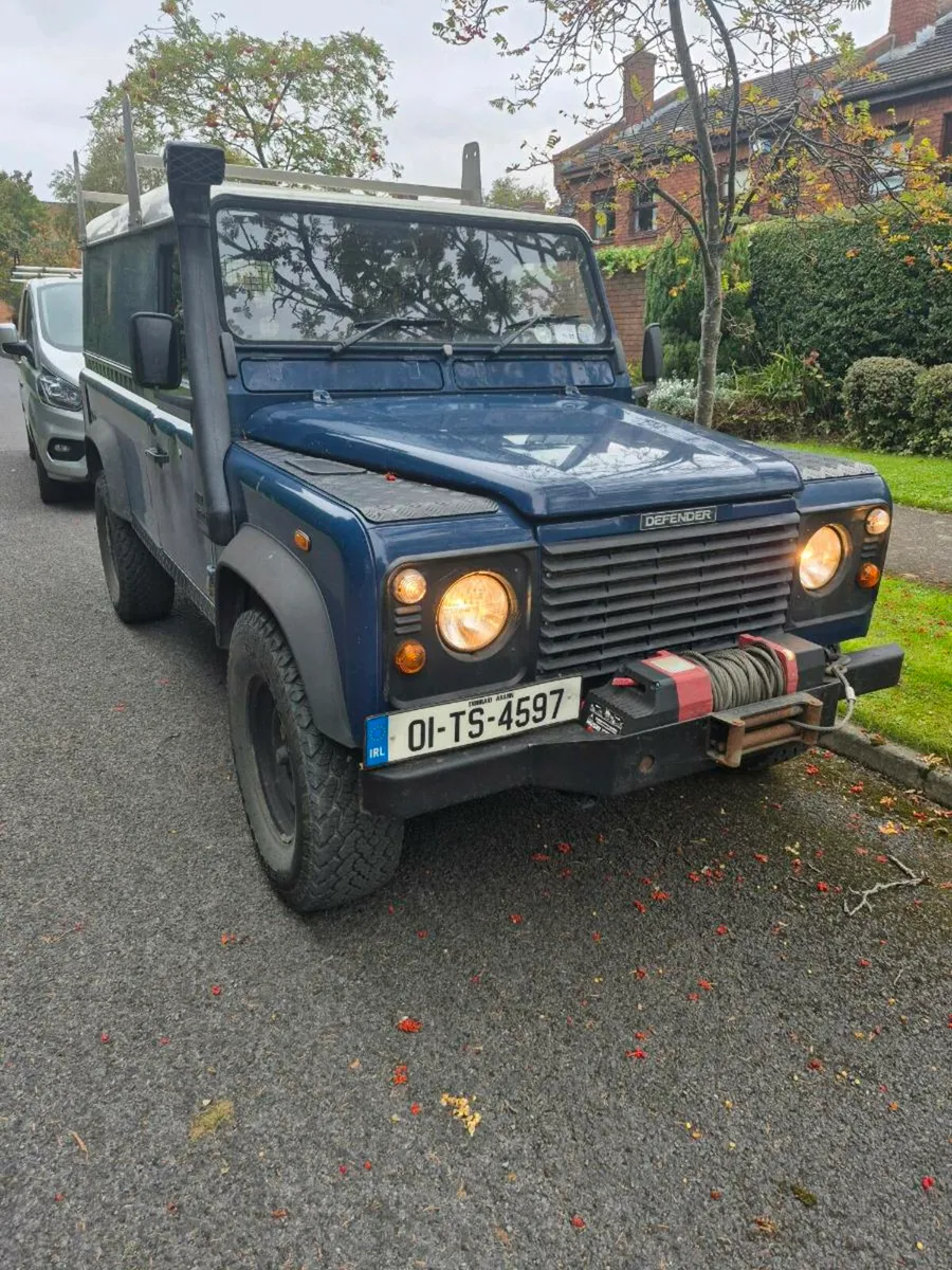 Land rover defender td5 - Image 1