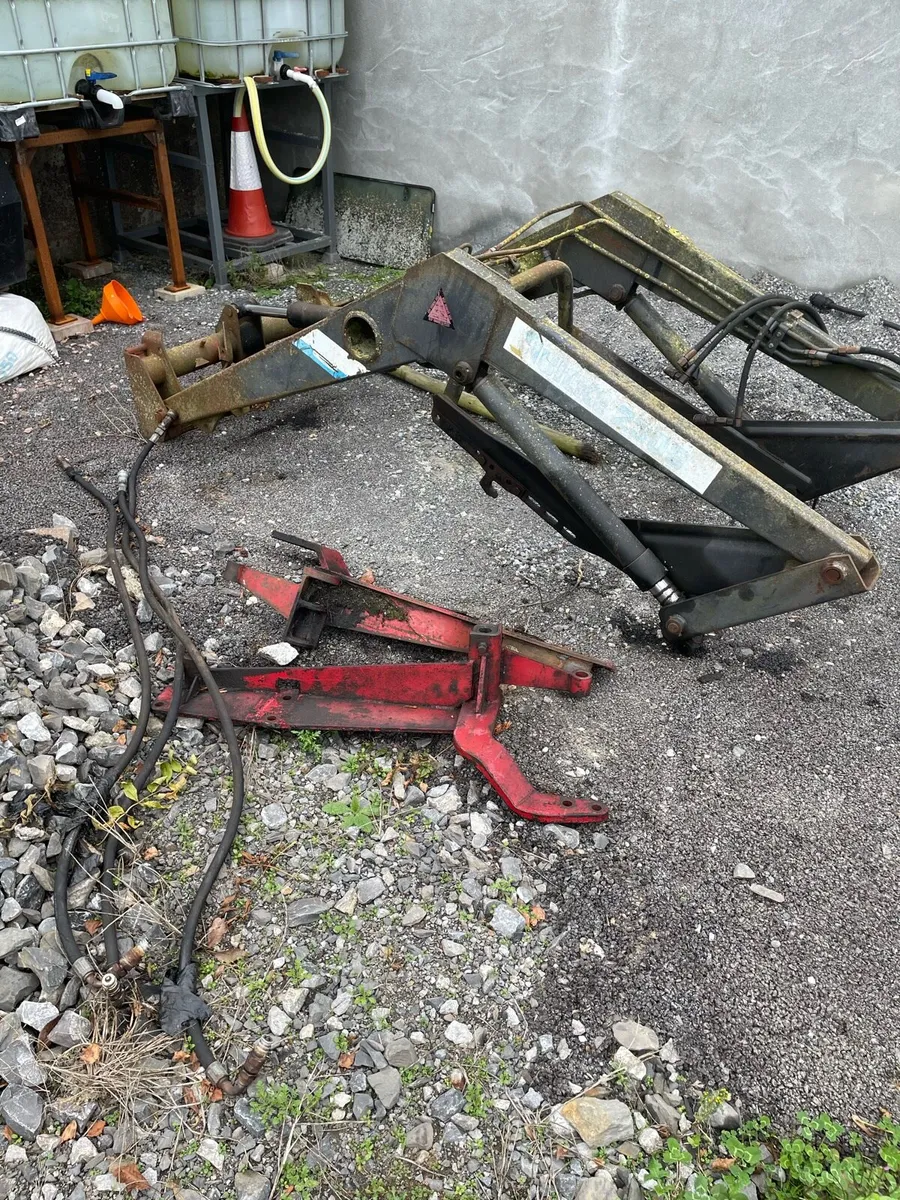 quicke 2300 loader - Image 2