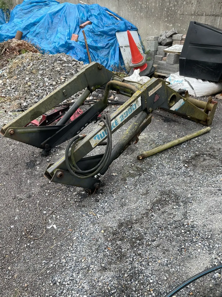 quicke 2300 loader - Image 4