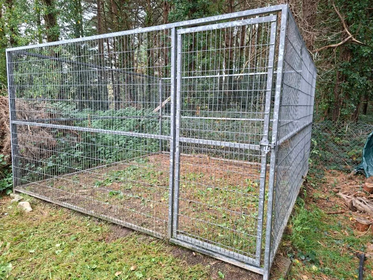 12ft x 12ft x 6ft Heavy-Duty Galvanised Dog Pen - Image 2