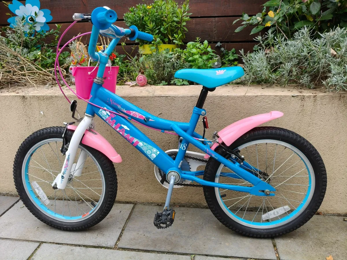 Girls bicycle - Image 2