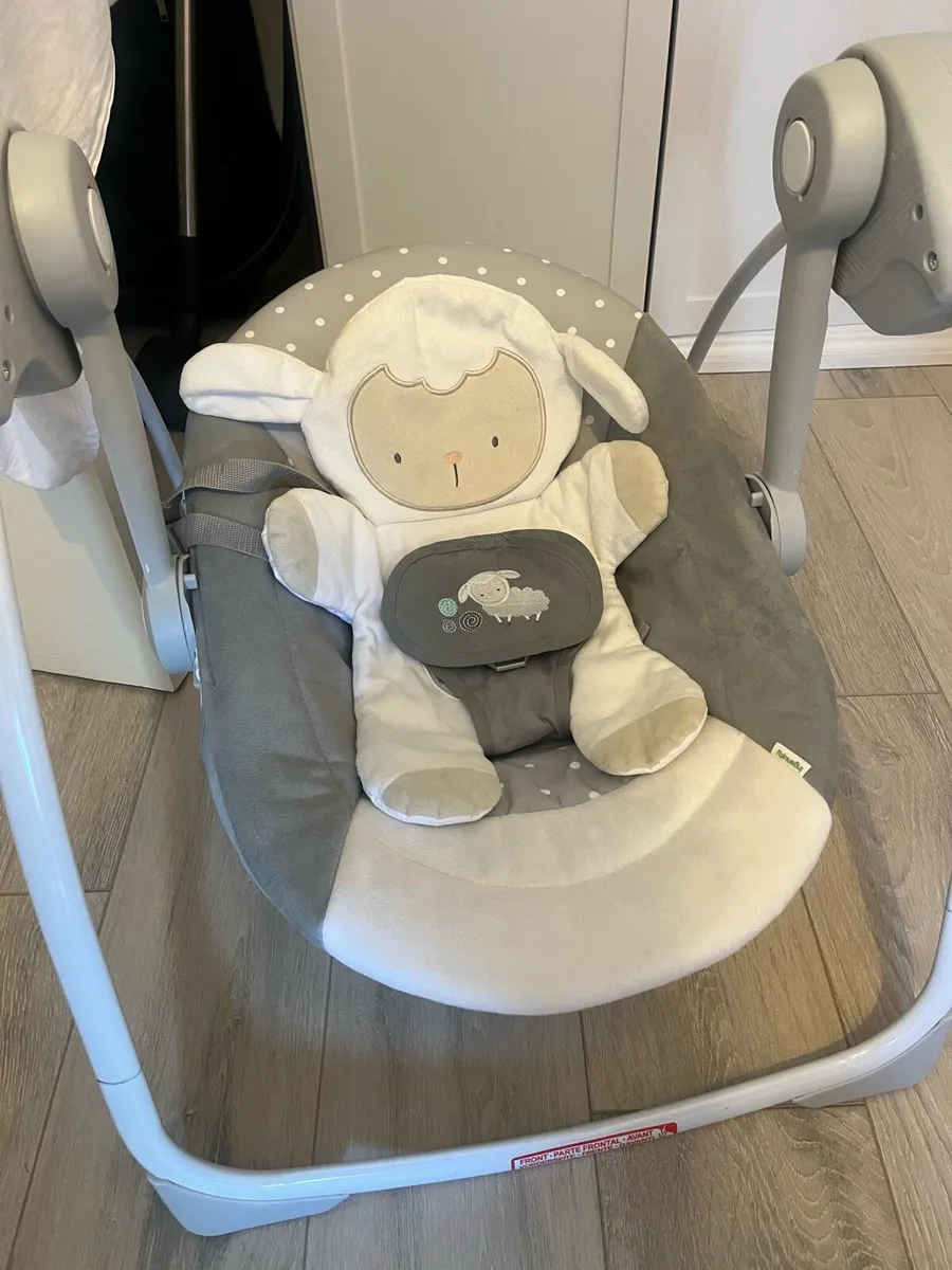 Musical baby swing chair - Image 1