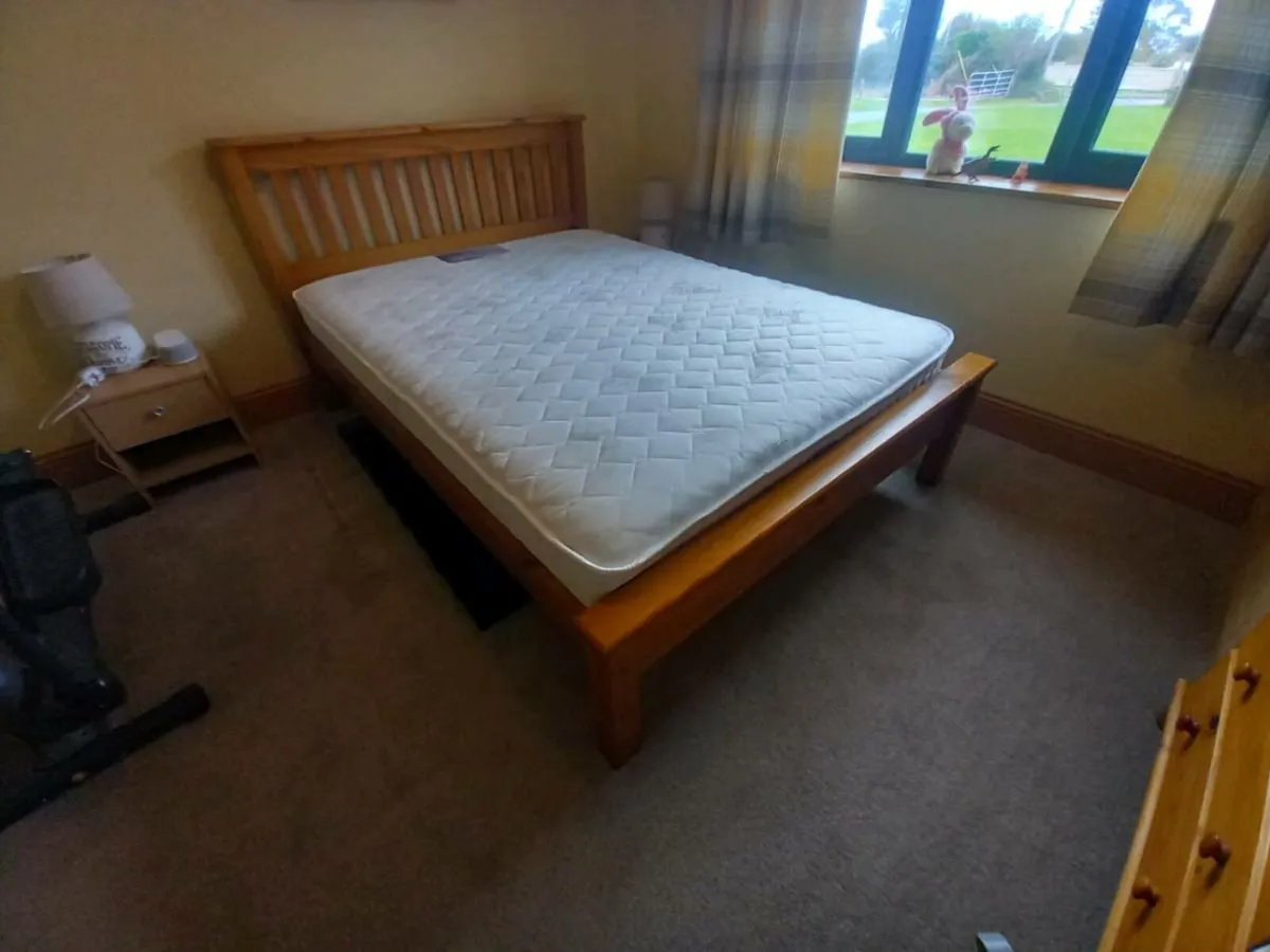 Double bed - Image 1